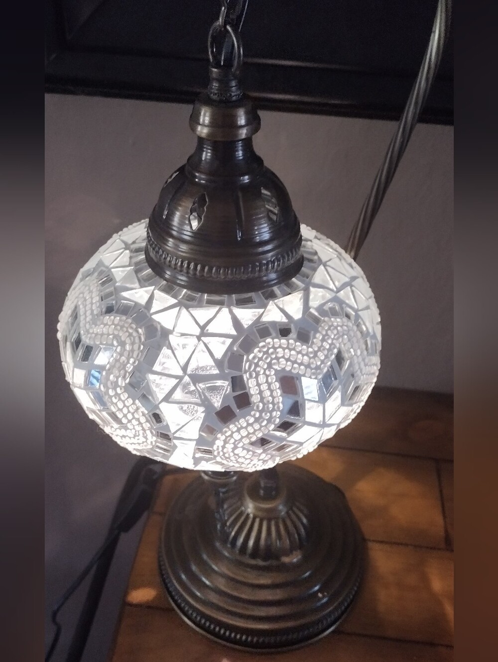 Turkish Mosaic Glass Table Lamp - White Mosaic Globe - Picture 5 of 8